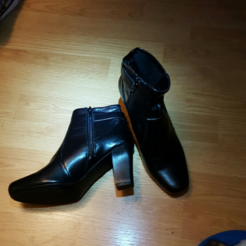 Heeled Boots - Picture 2 of 3